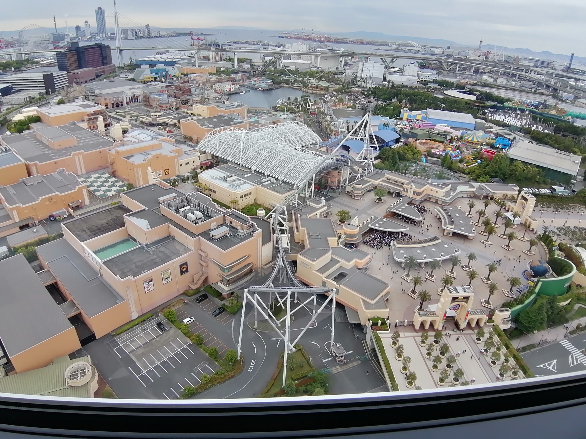 ザパークフロントホテルから見たUSJの写真