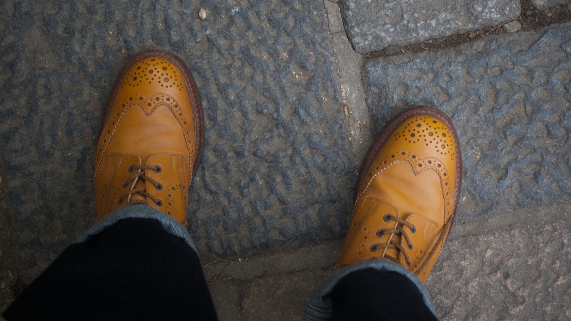 トリッカーズのカントリーブーツの写真