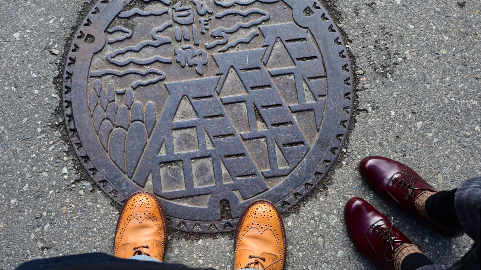 トリッカーズとトラベルシューズの写真